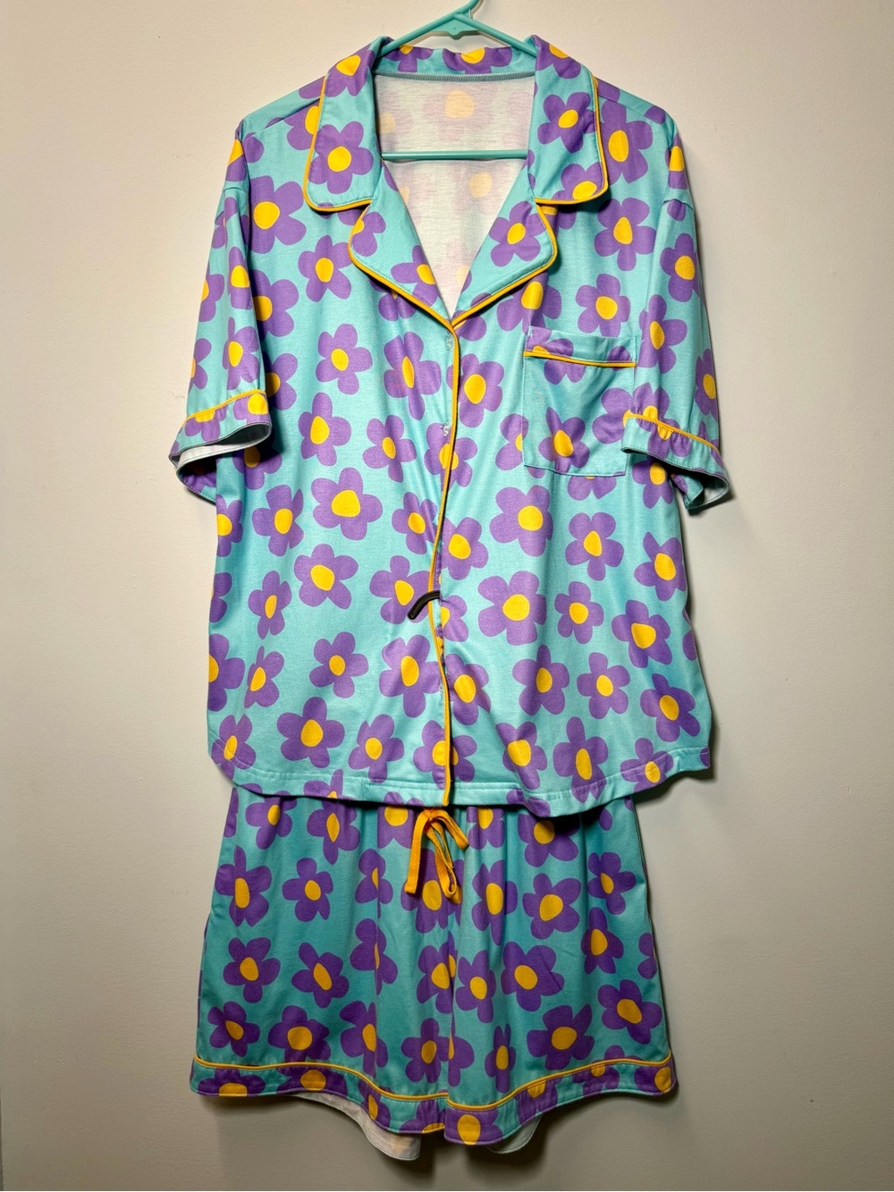 Retro Floral Pajama Set in Aqua, Purple & Yellow Short Sleeves 2pc Size Large
